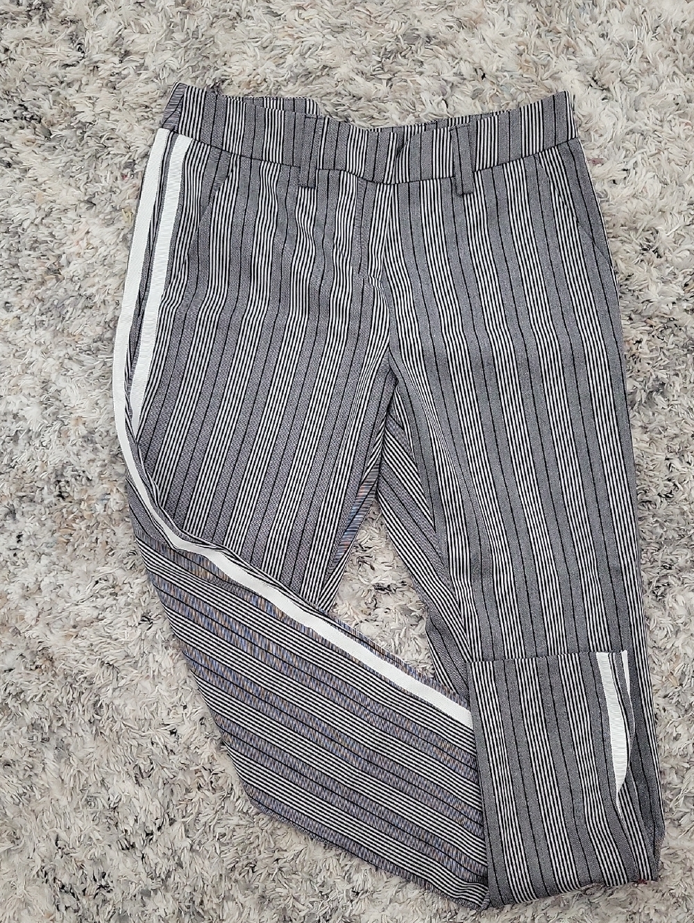 New York & Company Black and White Striped Capris
